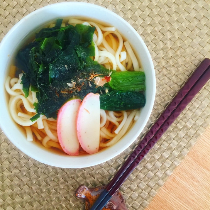 優しい味！基本のわかめうどん